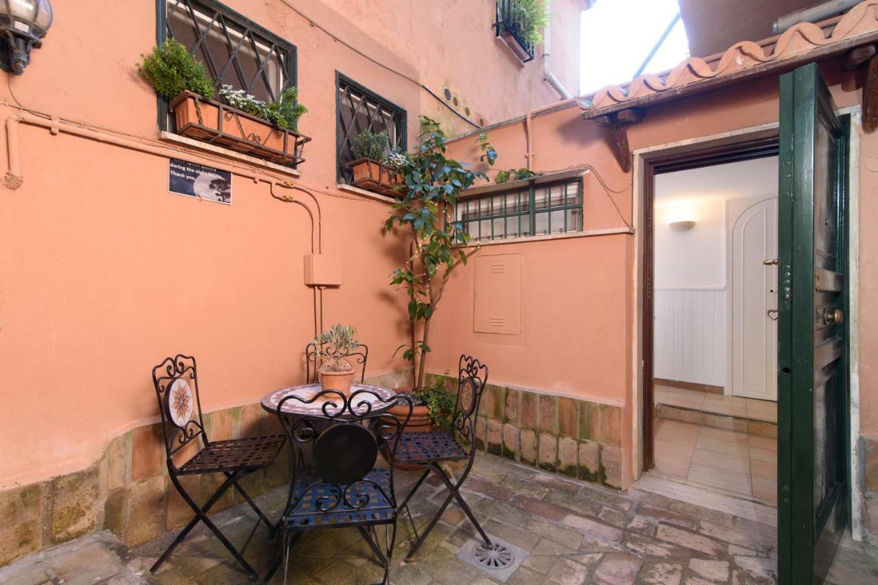 VATICAN independent with garden - Bambin Gesu H Appartement Rome Buitenkant foto